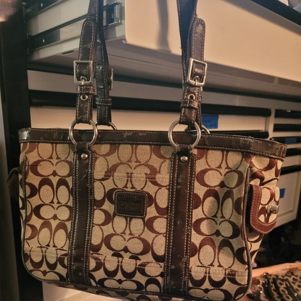 Coach 6094